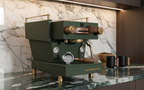 La Marzocco Linea Mini R - Enhanced Background